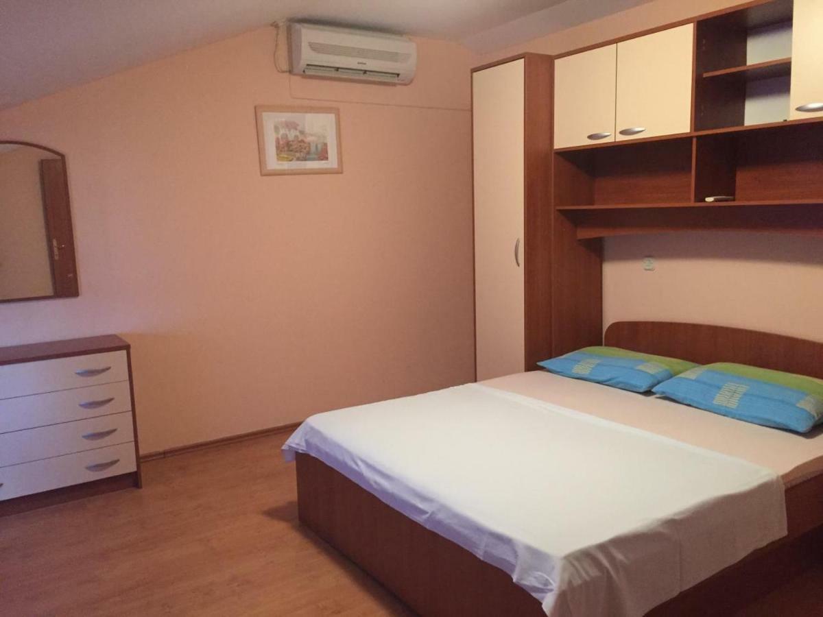 Vila House Ema Barbat na Rabu Exteriér fotografie